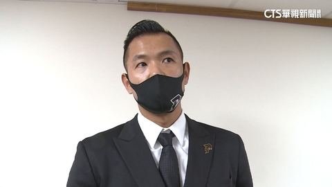 黑人駁性騷! 郭源元聲援大牙 「整排藍勾勾」力挺