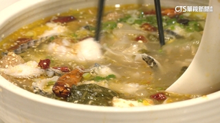 酸辣超開胃！　酸菜魚餐廳推半價優惠　民眾搶排隊
