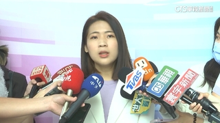 畏懼小刀「不敢」不幫侯？　徐巧芯頻同台郭惹議