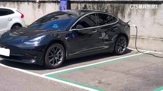 鑽漏洞！電動車停一般車格還充電　台中交通局將罰