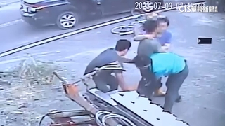 17歲少年遇便衣警盤查　誤認綁架驚逃撞破頭