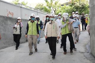 南部成登革熱疫情重災區！黃偉哲率隊至工地稽查防治措施