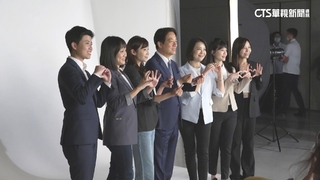 賴清德合體小雞拍定裝照　貓咪.棒球系列吸睛