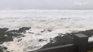 杜蘇芮強襲南台！　小琉球港口淹滿海水掀巨浪