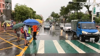 南高屏嘉5縣市緊急停班課　學生早已出門惹民怨