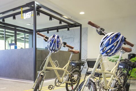 雄獅旅遊與台鐵攜手推動綠色旅遊　完工13座「宜花東自行車補給站」