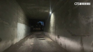 機車道入夜「太暗」不敢走　騎士冒險騎快車道挨罰