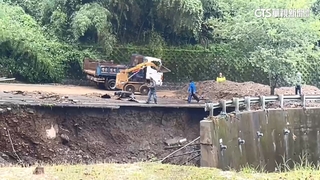 台14線路基掏空　廬山民眾撤離！　都達村民宅毀