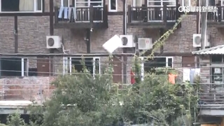 獨家挺進廬山溫泉區　居民窗口揮舞白布求救