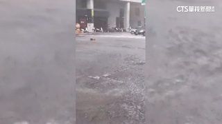 雨炸南台！高雄馬路變水路 台南地下道成下水道
