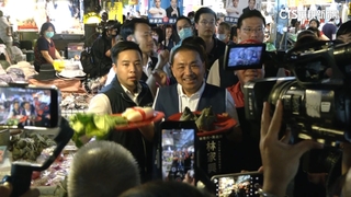 綠酸侯「short　stay」　侯辦：綠執政出包又「馬維拉」