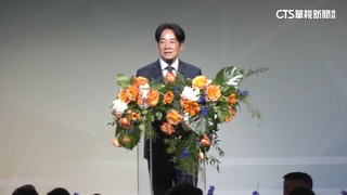 賴清德出席紐約僑宴　上百中國抗議人士場外叫囂