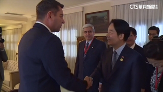 賴清德抵達巴拉圭！　巴國軍禮迎接.僑胞興奮接機