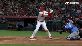 天使投手群狂丟18分　大谷敲二壘安打也難救