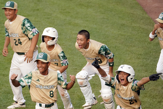 龜山少棒好棒！雙投聯手「無安打」　10：0「扣倒」日本