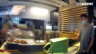 子拆3單討15包胡椒粉　父怒態度不佳.潑店員飲料