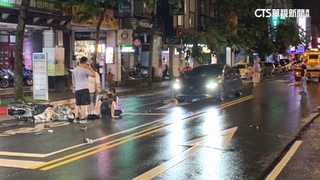 雨天自摔再被撞躺地　男再遭對向車輾過不治