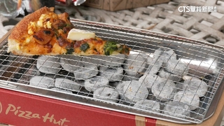 搶攻中秋節商機！　比薩店也跟風賣「懶人烤爐」