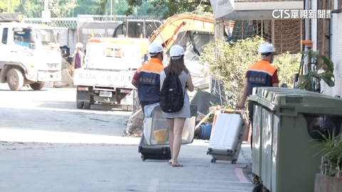 明天要上課！　居民「想回家」急赴指揮所問進度