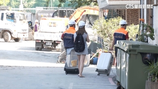 明天要上課！　居民「想回家」急赴指揮所問進度