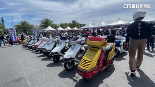 花蓮復古車市集超吸睛　60台名流機車大進場