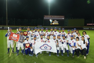 「小球戰術」擾亂釀失誤　中華隊1：2惜敗日本居亞軍
