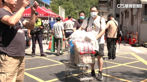 第3波取物限時20分！受災戶怨不夠　市府：視狀況加開