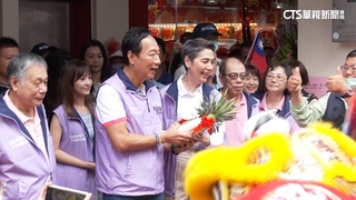 全台連署今開跑！　郭台銘.賴佩霞現身板橋催票