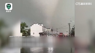 滿天瓦礫飛舞！　龍捲風襲江蘇宿遷市　釀1死3傷