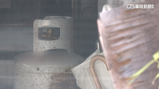 鐵板燒店更換桶裝瓦斯竄火舌　工人臉部灼傷