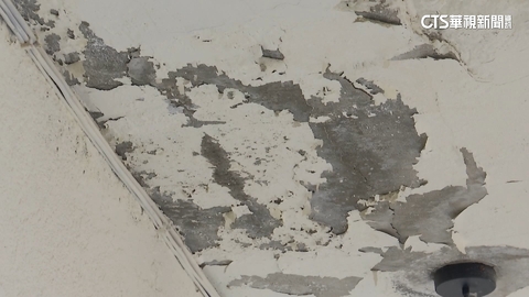 大直坍塌翻版？　北投公寓牆壁龜裂.漏水...