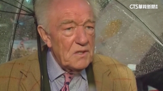 「哈利波特」鄧不利多　82歲英國演員坎邦病逝