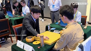 許皓鋐連勝世界前三奪金　台灣圍棋史上首人