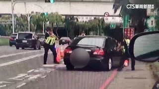 桃園毒鴛鴦拒檢還衝撞！　警連開4槍追45分鐘逮人