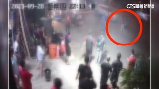 放煙火射向對面宮廟人群！　肇事者：不小心踢倒