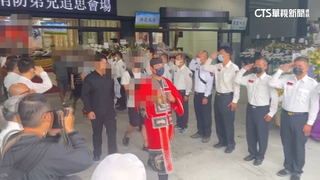 屏東4殉職勇消最後巡禮！　移靈繞分隊民眾致意