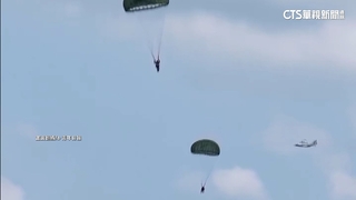 陸軍「鐵漢傘訓」降鳳梨田　考驗複雜地形滲透