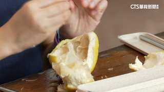 北市國小營養午餐給「整顆文旦」　家長評價兩極