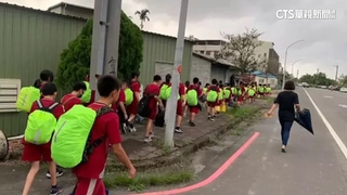 宜蘭龍潭國小獨有！　反光防水書包套　貼心設計護童