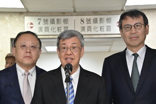 疑鄭文燦被爆「與妙齡女開房間」　陳建仁回應了