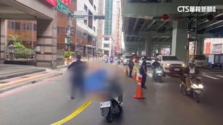 燒肉粽翻版？　新北老翁突墜樓險砸騎士害自摔