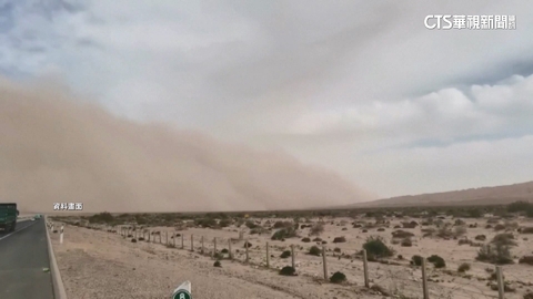 台灣團遊新疆遇嚴重車禍！　1死1昏迷2骨折