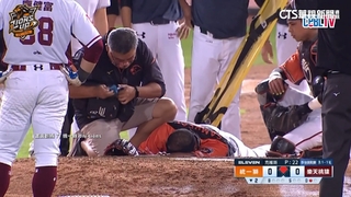 驚！遭強襲球直擊臉部　統一獅克維斯退場