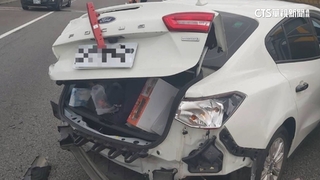 輔助駕駛又釀禍？　國道轎車連撞緩撞車.大貨車