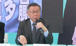 柯文哲曝3民調「皆贏賴.侯」 坦言：藍白DNA不同