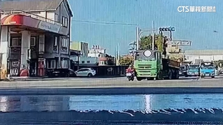 疑視線死角害命　砂石車撞雙載機車釀2死