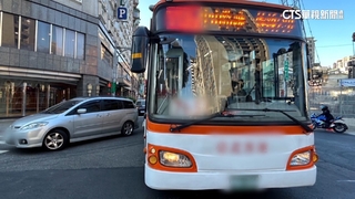 邊開車邊喝酒「撞前車」　公車司機酒測值0.29