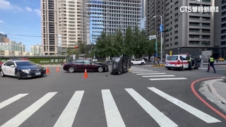 台中休旅車左轉遭「海神」撞翻! 駕駛恐賠逾百萬