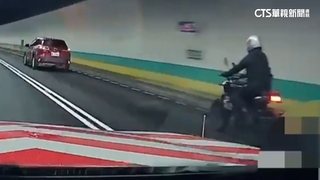 導航帶路誤闖國道！　2美籍機師騎重機遭警攔停