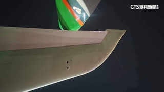 地勤作業釀禍！長榮班機右翼尖　撞菲航右側尾翼